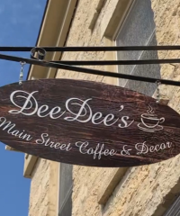 DeeDee’s Main Street Coffee & Decor