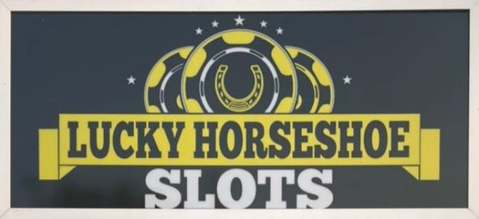 Lucky Horseshoe Slots