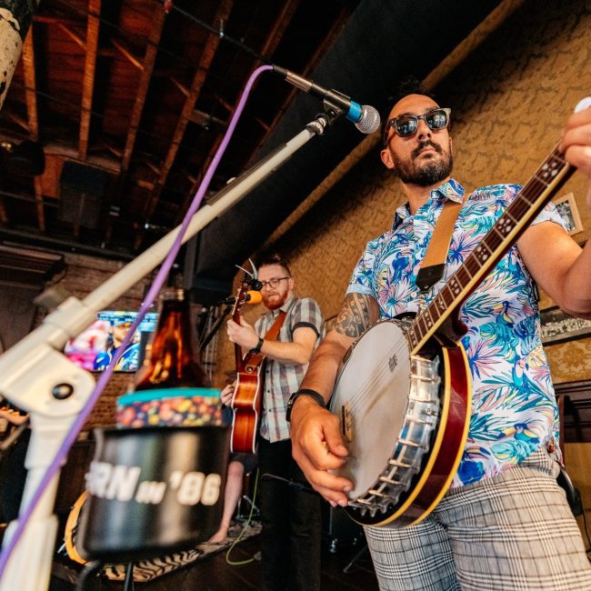 Jon Bon Stamos @ Pig Minds