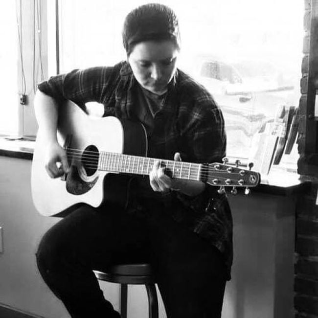 FREE WINE TASTING & MUSIC BY HOFFENPEPPERS