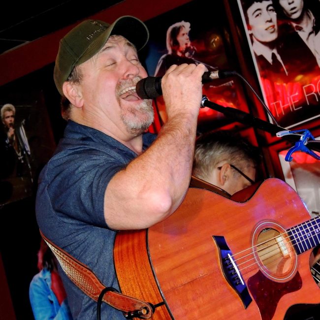 Gary McAdams Band @ Grand Ave Pub