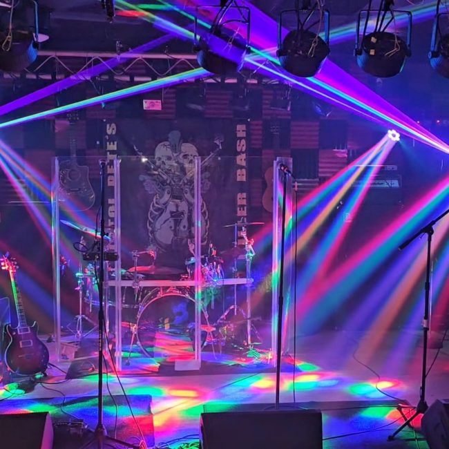 Open Stage Hosted by Pistol Pete and The Kringe @ New Mill Tap