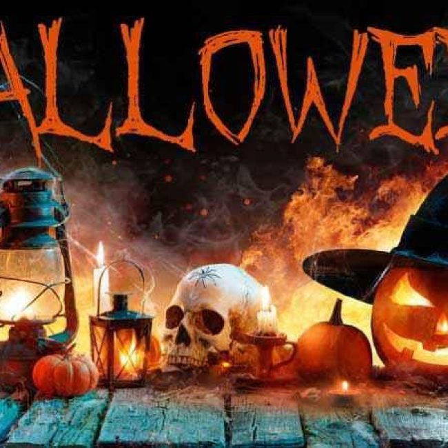 Halloween Bash @ Mortimer’s Roadhouse