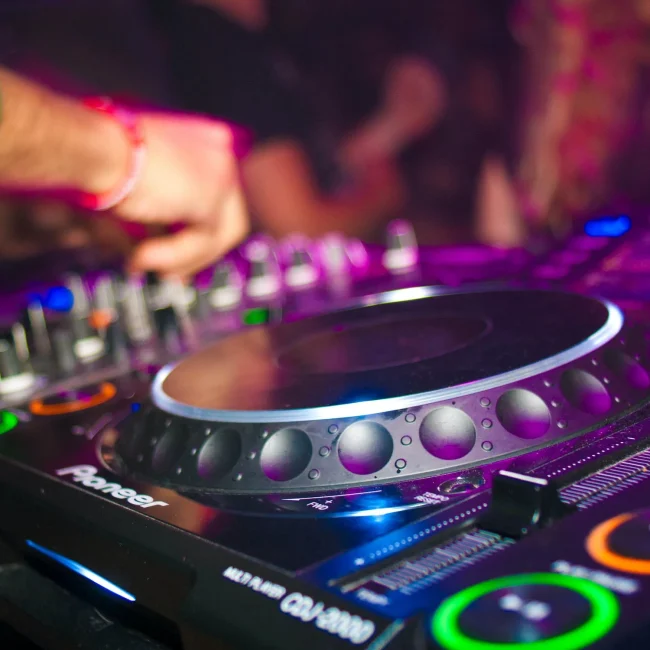 DJ @ Jax Pub
